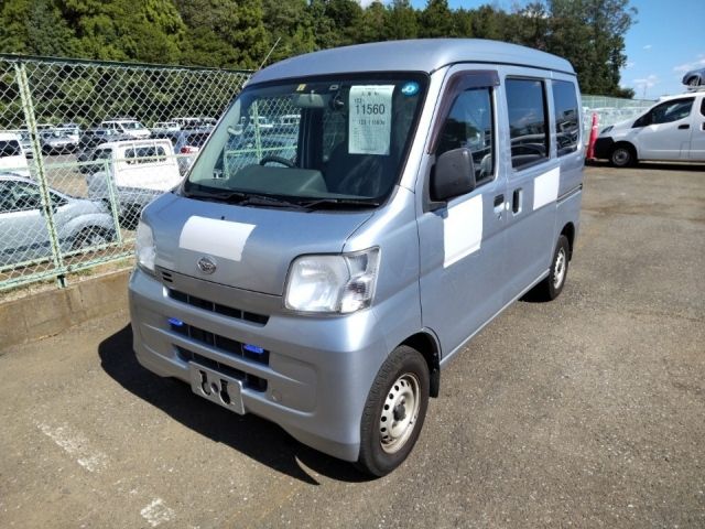 11560 Daihatsu Hijet van S331V 2017 г. (LUM Tokyo Nyusatsu)